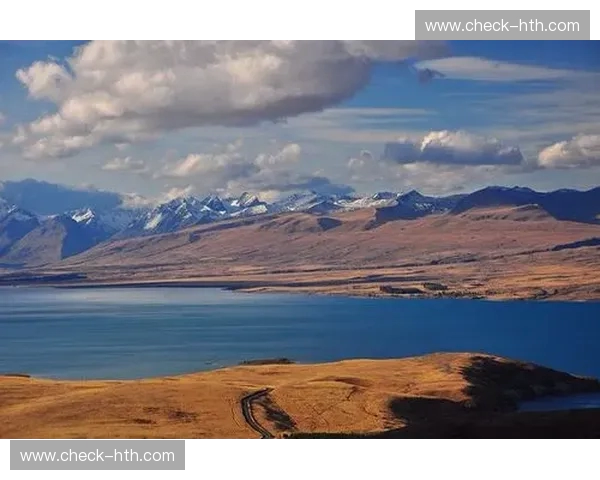 极速繁华VS旷野呼吸:当韩国的“快”遇见新西兰的“慢”,你会把心留在哪?